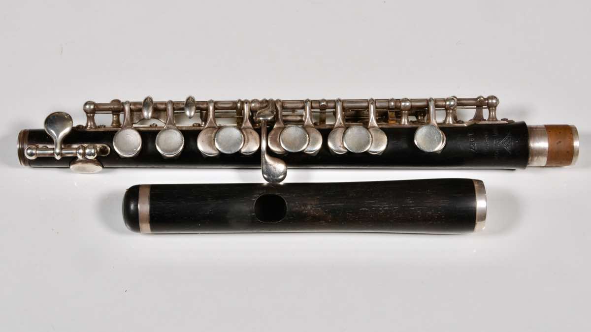 Powell Piccolo 1977